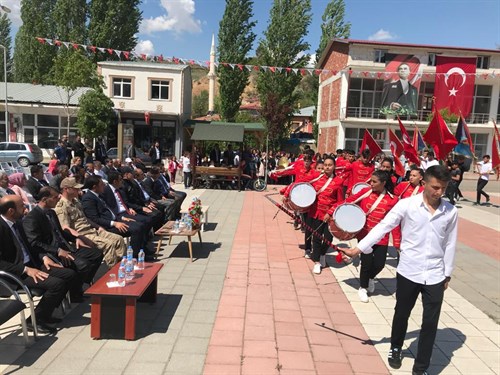 19 Mayıs Atatürk'ü Anma Gençlik ve Spor Bayramı İlçemizde coşkuyla kutlandı.